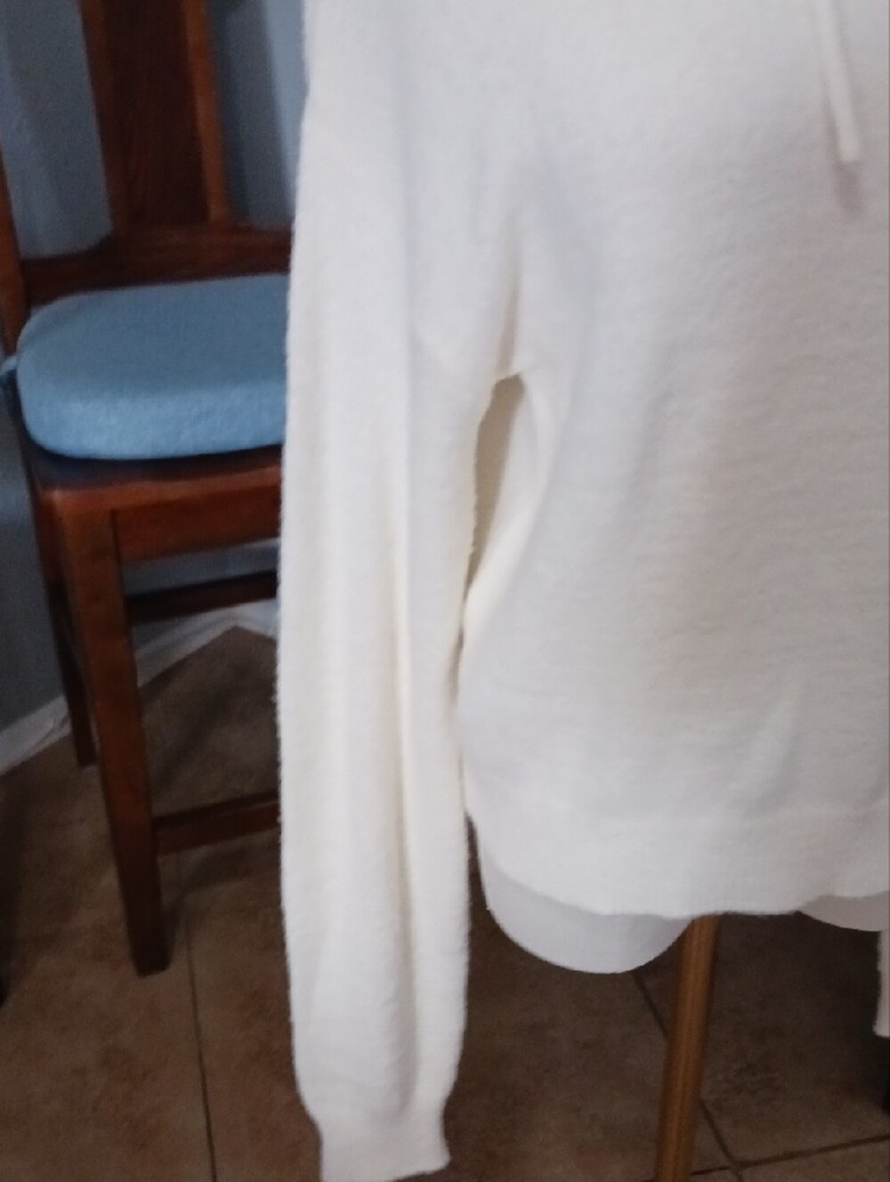 SO Cream Hooded Crewneck Sweater - Picture 5 of 15